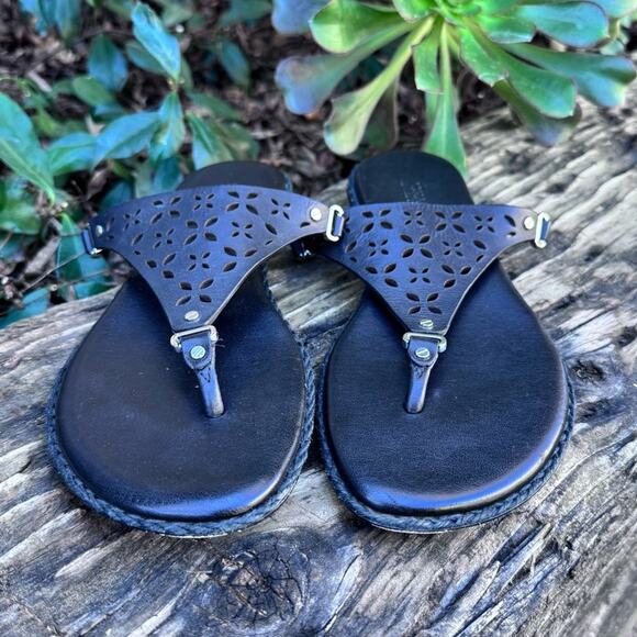 MICHAEL Michael Kors Darci Flat Sandals Black Leather Size 6 M - Picture 2 of 9